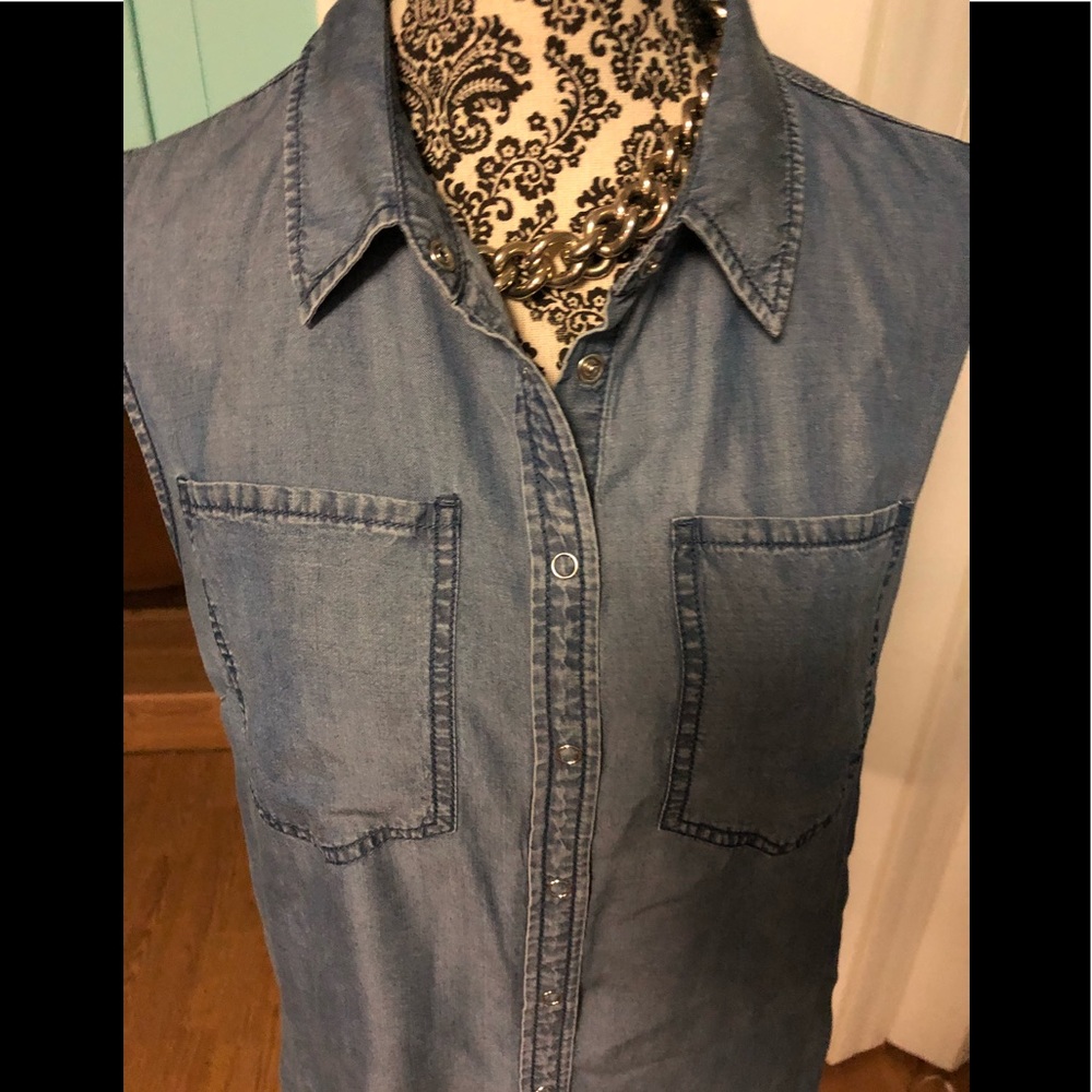 Sleeveless Top